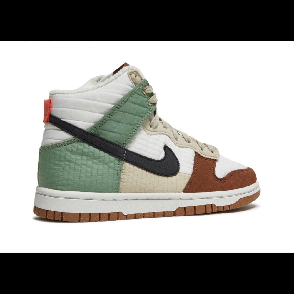 Nike Women’s Dunks
